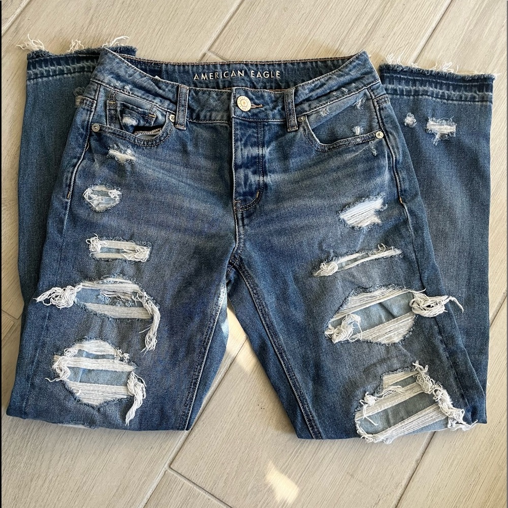 COPY - American Eagle Ripped Jeans Size 0